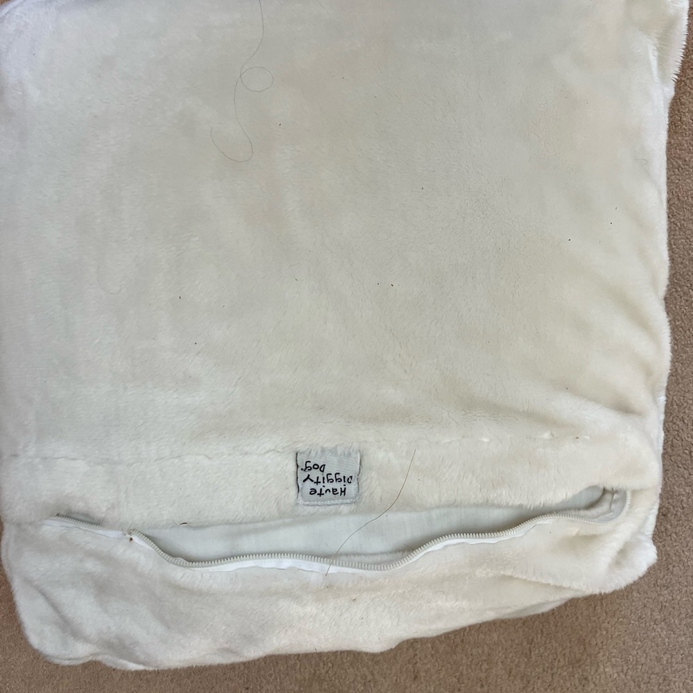 Chewy Vuiton Designer Dog Bed - White and Multicolor - Picture 4 of 4